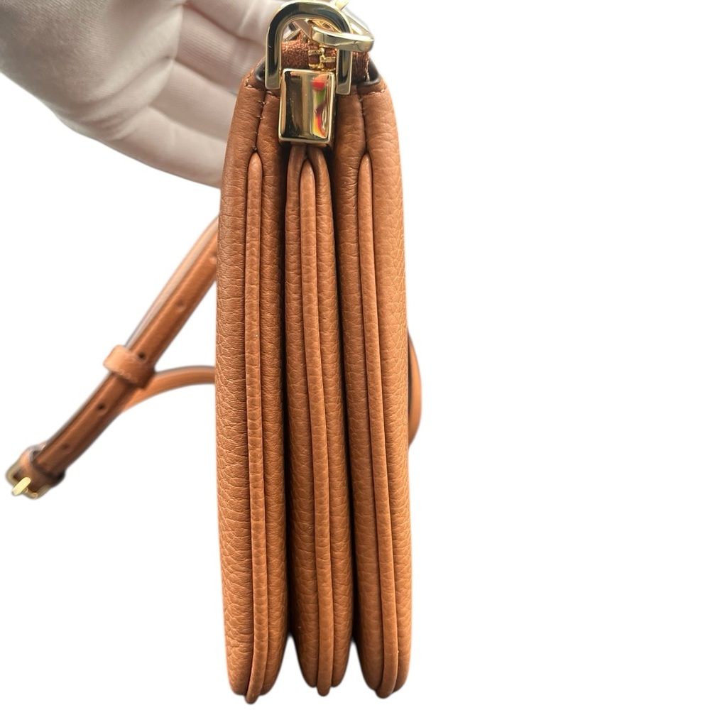 Kate Spade Kayla 3-Compartment Crossbody bag in warm gingerbread pebbled leather - Picture 5 of 11